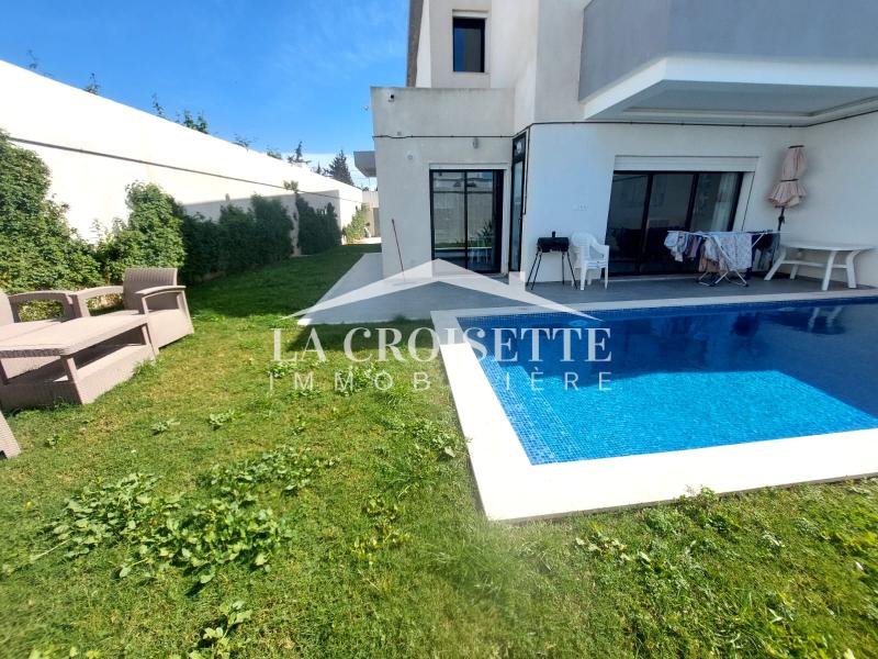 Villa S+4 avec piscine à La Soukra